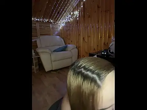 AnessaXrose online show from April 2026 11:13:02 PM