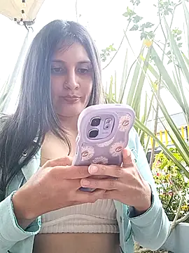 Cami carvajal online show from February 2026 05:55:01 PM