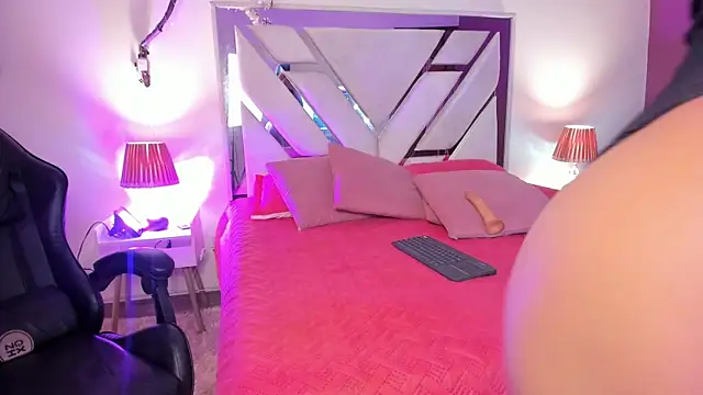 Snapshot of Esmeralda_carrascal chatting on March 2026 03:23:02 AM Esmeralda carrascal online show from March 2026 03:23:02 AM