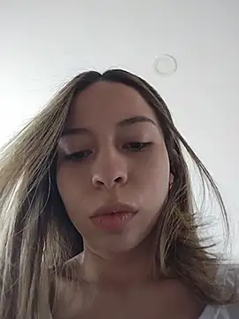 LuuluBerry online show from March 2026 04:24:02 PM