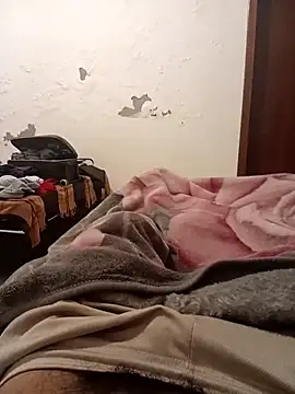 Snapshot of Mineirinho_85 chatting on March 2026 12:39:01 AM Mineirinho 85 online show from March 2026 12:39:01 AM