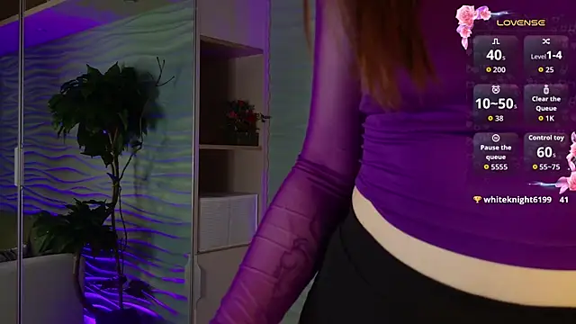 Snapshot of Tiny_BunnyX chatting on March 2026 06:08:02 AM Tiny BunnyX online show from March 2026 06:08:02 AM