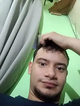 Snapshot of alejo1405m chatting on April 2026 10:59:01 PM alejo1405m online show from April 2026 10:59:01 PM