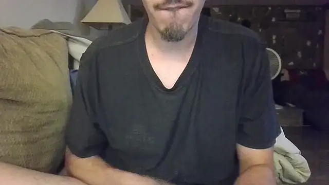 Snapshot of luverrboyy chatting on July 2026 03:02:01 AM luverrboyy online show from July 2026 03:02:01 AM