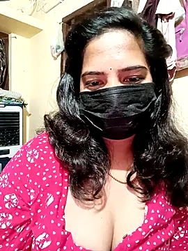 Snapshot of Sumaya-Reddy chatting on March 2026 01:29:02 PM Sumaya-Reddy online show from March 2026 01:29:02 PM