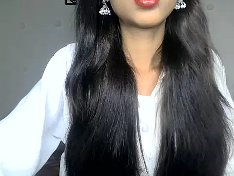 Snapshot of SIKSHA_SINGH chatting on April 2026 07:00:02 PM SIKSHA SINGH online show from April 2026 07:00:02 PM