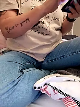 Emma12117 online show from March 2026 07:20:02 PM