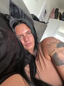 Destinylovex online show from April 2026 07:47:01 AM