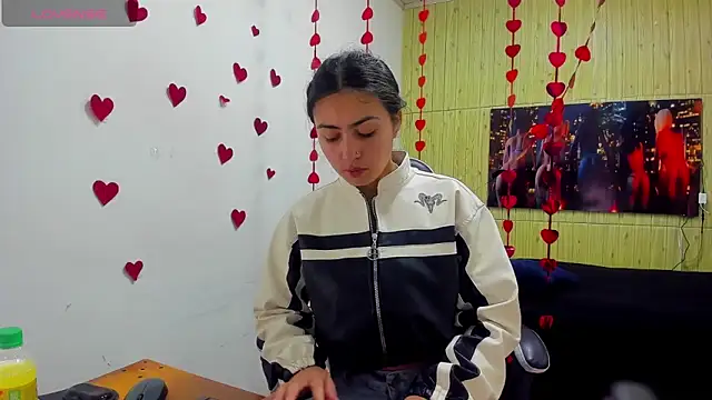 Snapshot of angell_cooper8 chatting on February 2026 12:46:01 PM angell cooper8 online show from February 2026 12:46:01 PM