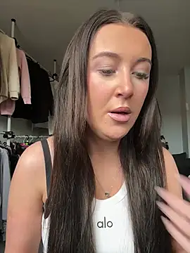 PinkVelvetx online show from April 2026 04:30:02 PM