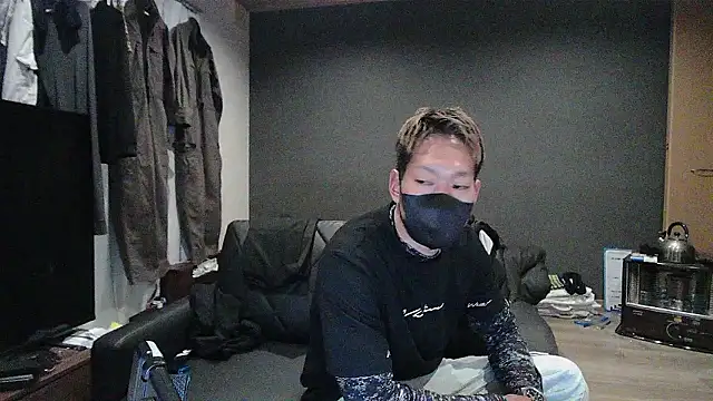 ryuaaaaa online show from April 2026 06:27:02 PM