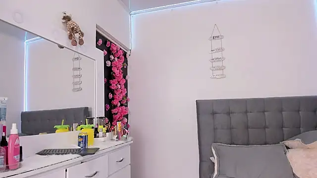 Ariana-Cobos online show from April 2026 09:23:01 PM