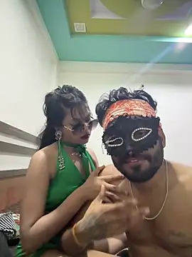 Snapshot of sizzler_hotz chatting on April 2026 05:58:01 PM sizzler hotz online show from April 2026 05:58:01 PM