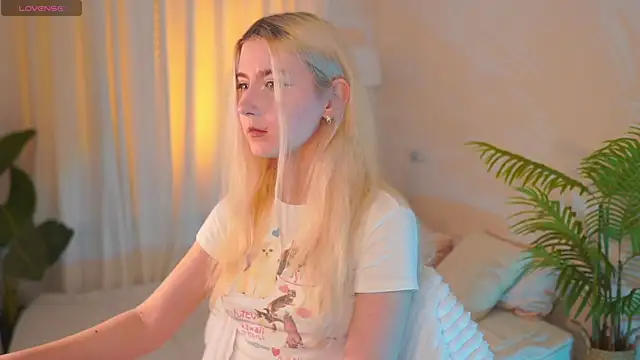 Snapshot of Aiko_Takana chatting on February 2026 12:49:01 PM Aiko Takana online show from February 2026 12:49:01 PM