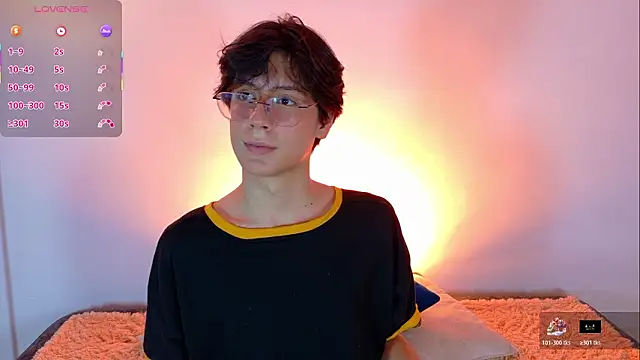 Snapshot of lui_x_dust chatting on March 2026 06:03:01 AM lui x dust online show from March 2026 06:03:01 AM