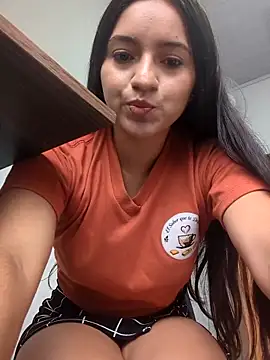 Snapshot of DulceCaroX chatting on June 2026 01:21:02 PM DulceCaroX online show from June 2026 01:21:02 PM