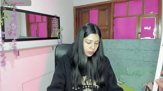 Snapshot of Aysha_winxs chatting on June 2026 03:23:02 AM Aysha winxs online show from June 2026 03:23:02 AM