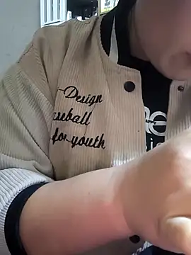 Snapshot of MayEva_ly chatting on February 2026 02:19:02 AM MayEva ly online show from February 2026 02:19:02 AM