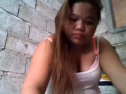 Snapshot of sweetlyn31 chatting on June 2026 12:25:01 AM sweetlyn31 online show from June 2026 12:25:01 AM