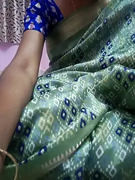 Vandana122 online show from April 2026 04:08:01 PM