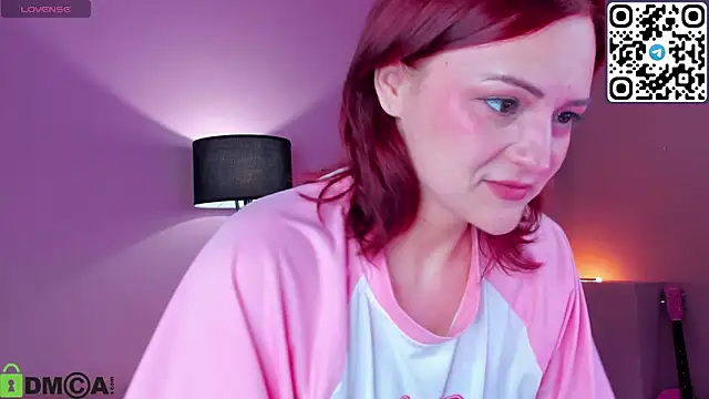 taticamomile online show from April 2026 01:12:02 PM