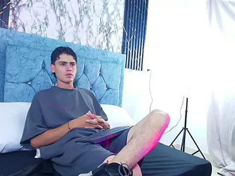 Snapshot of Damnian_xx chatting on March 2026 08:48:01 PM Damnian xx online show from March 2026 08:48:01 PM