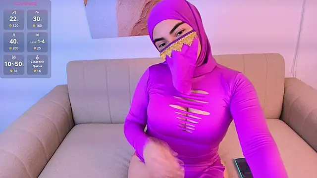 Snapshot of Malika_Noor chatting on February 2026 03:23:02 PM Malika Noor online show from February 2026 03:23:02 PM