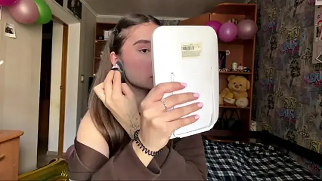 Snapshot of poly_princess chatting on March 2026 10:00:02 AM poly princess online show from March 2026 10:00:02 AM