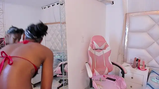 Snapshot of michelleblair1 chatting on March 2026 01:18:01 PM michelleblair1 online show from March 2026 01:18:01 PM