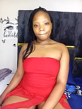Snapshot of Divine_Beautyxx chatting on May 2026 01:21:02 AM Divine Beautyxx online show from May 2026 01:21:02 AM