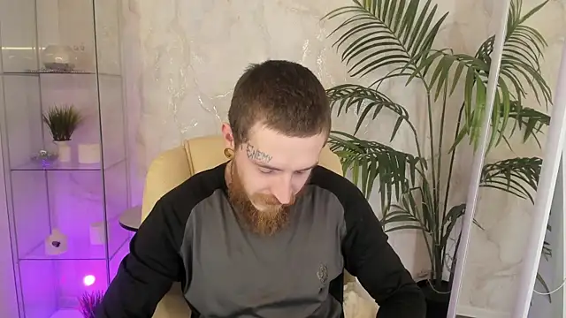 Snapshot of RockyLeen chatting on March 2026 10:56:02 PM RockyLeen online show from March 2026 10:56:02 PM