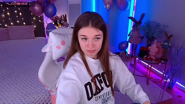 Snapshot of Ann_Wood chatting on February 2026 10:38:02 AM Ann Wood online show from February 2026 10:38:02 AM