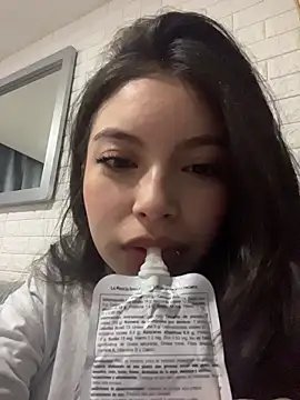 Mady Pink online show from March 2026 04:40:01 AM