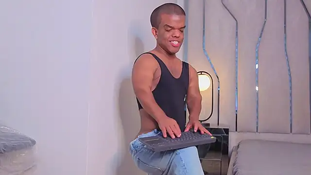 CHARLIE WALKERR online show from April 2026 12:25:01 PM