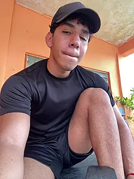Alejandrososas online show from July 2026 04:13:01 PM