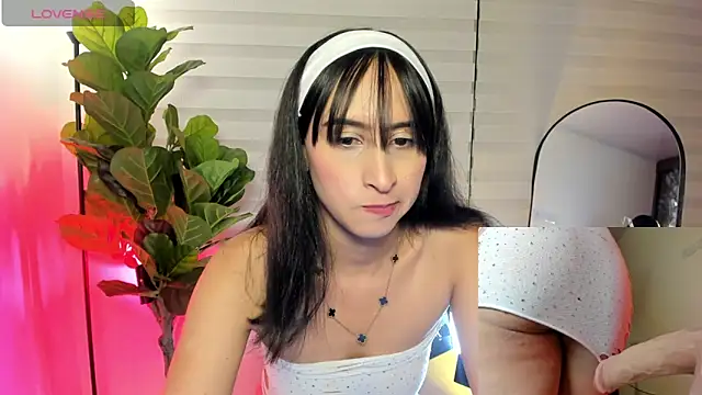 Antonella Moretti  online show from April 2026 03:43:02 AM