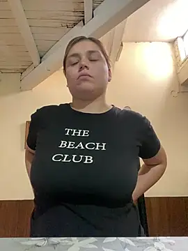 Larajeans- online show from February 2026 06:06:02 PM