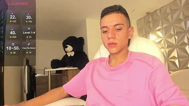 Snapshot of dominicjonnes chatting on March 2026 08:26:02 PM dominicjonnes online show from March 2026 08:26:02 PM