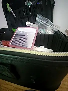 Snapshot of Halyken chatting on March 2026 03:23:01 AM Halyken online show from March 2026 03:23:01 AM