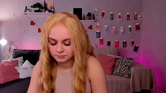 VivienAllen online show from February 2026 04:24:01 AM