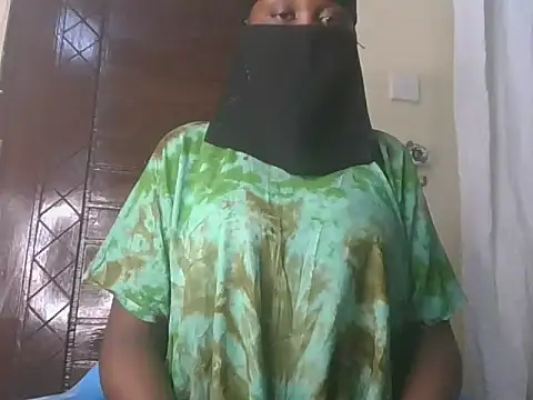 Snapshot of sweetchocolatey-puss chatting on February 2026 07:04:01 PM sweetchocolatey-puss online show from February 2026 07:04:01 PM