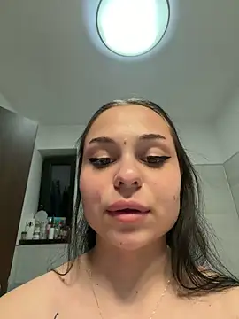 Olivia Noor online show from May 2026 07:44:02 PM