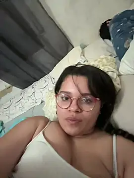 Snapshot of andrea2411 chatting on March 2026 10:56:02 PM andrea2411 online show from March 2026 10:56:02 PM