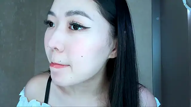 Snapshot of MeiMoon chatting on March 2026 12:44:01 PM MeiMoon online show from March 2026 12:44:01 PM