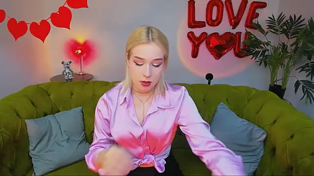 Snapshot of serene_land chatting on March 2026 01:06:02 PM serene land online show from March 2026 01:06:02 PM