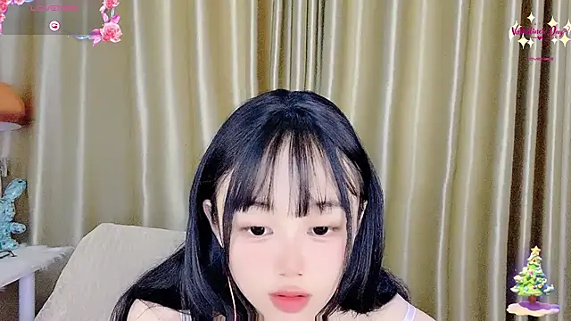 okyssa online show from June 2026 04:00:01 AM