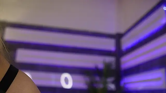 Snapshot of ItsIvyLicious_ chatting on February 2026 09:05:02 PM ItsIvyLicious online show from February 2026 09:05:02 PM