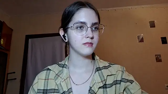 Katelemon online show from April 2026 02:09:02 PM