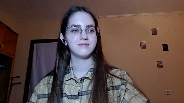 Katelemon online show from April 2026 01:24:01 PM