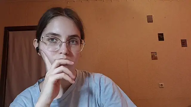 Katelemon online show from July 2026 01:13:02 PM